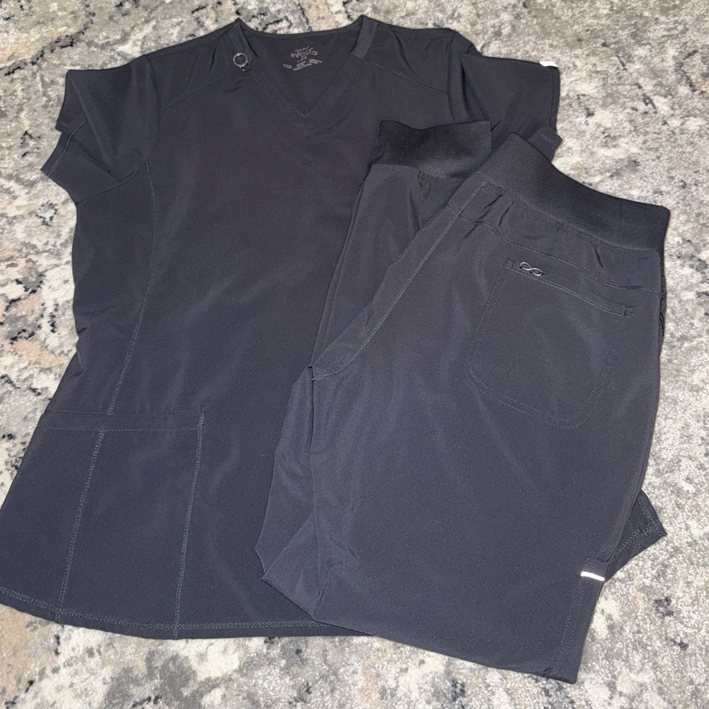 Scrub set - Cherokee Infinity